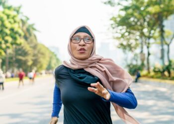 Adopting these 8 healthy habits by middle age could add between 21 and 24 years to your life