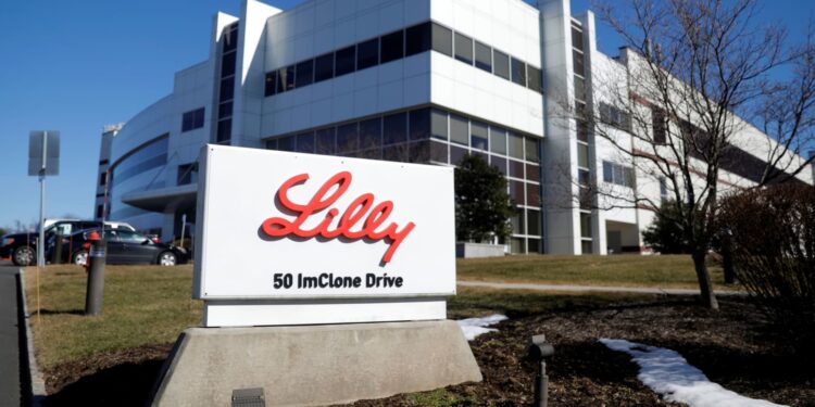 Uninsured Americans pay high costs for an insulin Eli Lilly vowed to price at , Sen. Warren says