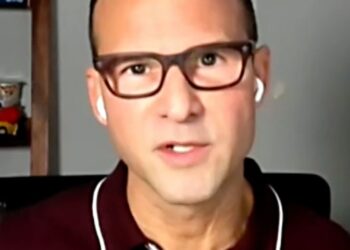 Kraft Heinz picks new CEO as sales slump in the face of higher prices