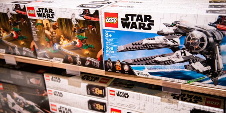 Lego sales increase while other toy makers struggle Lego sales increase while other toy makers struggle