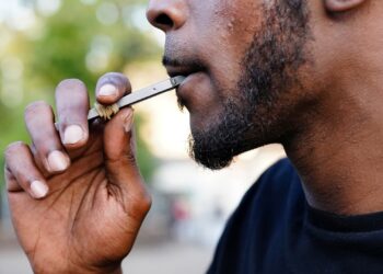 Young people are at risk of harsh respiratory problems after 30 days of e-cigarette use, study says