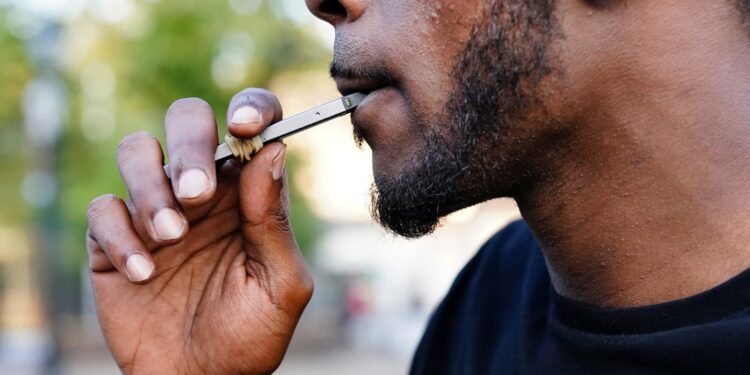 Young people are at risk of harsh respiratory problems after 30 days of e-cigarette use, study says Young people are at risk of harsh respiratory problems after 30 days of e-cigarette use, study says