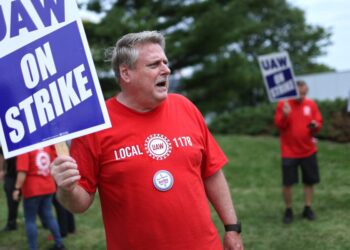 6 critical things to know about the autoworkers strike that threatens to reshape the economy, politics, and labor’s future