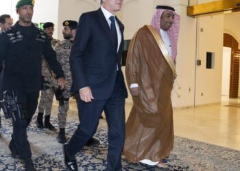 As Biden discusses humanitarian aid for Gaza with Palestinian president Abbas, Blinken urges Israel to ‘look out for civilians’ as it targets Hamas As Biden discusses humanitarian aid for Gaza with Palestinian president Abbas, Blinken urges Israel to ‘look out for civilians’ as it targets Hamas