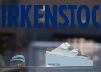 Birkenstock expects to prices IPO at  per share, toward midpoint of stated range