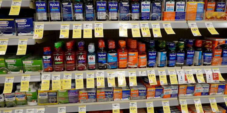 CVS to pull certain cold medicines containing decongestant phenylephrine from store shelves CVS to pull certain cold medicines containing decongestant phenylephrine from store shelves