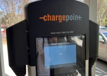 ChargePoint shares fall after EV charging operator announces 2 million raise