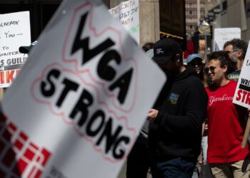 Hollywood writers ratify new contract with studios