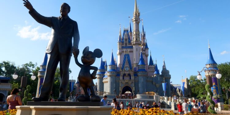 Here’s what to expect when Disney reports before the bell