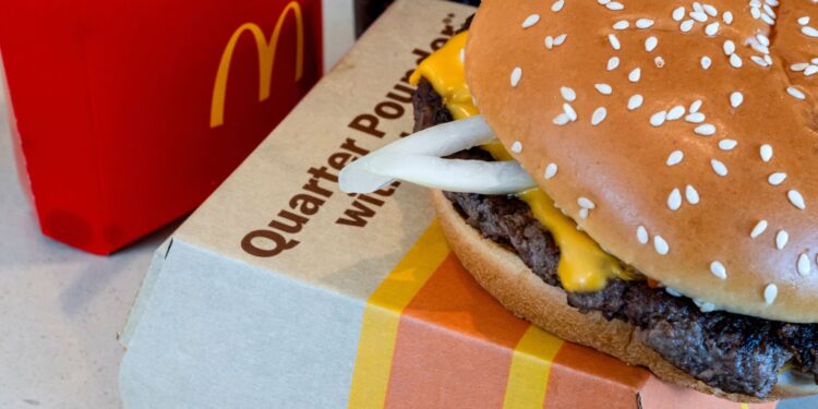 McDonald’s to invest more than 0 million to speed up recovery after E. coli outbreak