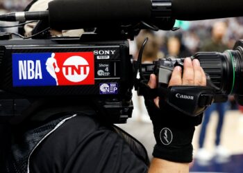 NBA, Warner Bros. Discovery agree to settle lawsuit over live game rights