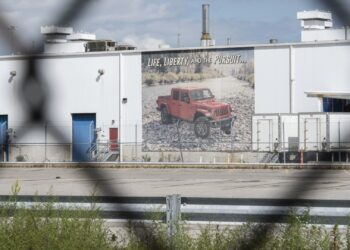 Stellantis to indefinitely lay off 1,100 workers at Jeep plant in Ohio