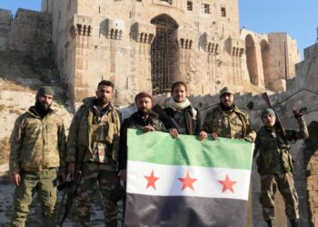 Syrian government loses control of Aleppo for first time since civil war began after lightning rebel offensive