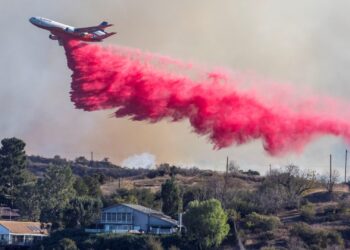 Aerial firefighting companies’ new challenge: Keeping up with demand