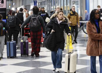 Airlines flex pricing power, signaling higher fares in 2025