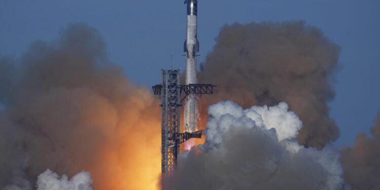 FAA grounds SpaceX’s Starship after midflight explosion, reports property damage on Turks and Caicos