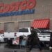 Costco reports mixed second-quarter earnings, comparable sales growth Costco reports mixed second-quarter earnings, comparable sales growth