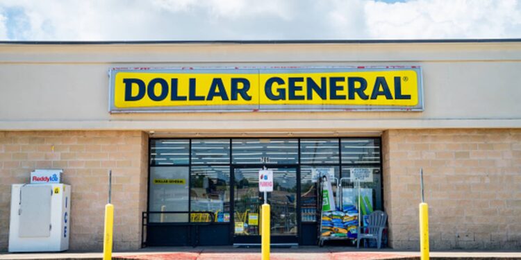Dollar General CEO warns consumers are cash-strapped, and says 2025 won’t be better Dollar General CEO warns consumers are cash-strapped, and says 2025 won’t be better