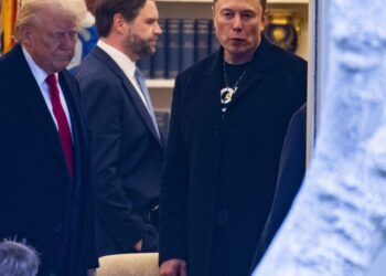 Elon Musk’s China briefing highlights possible advantages for SpaceX and Tesla, which have billions in fed contracts and deep ties to China