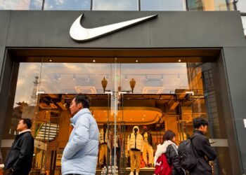 Nike expects sales will plunge in current quarter as it faces tariffs, sliding consumer confidence