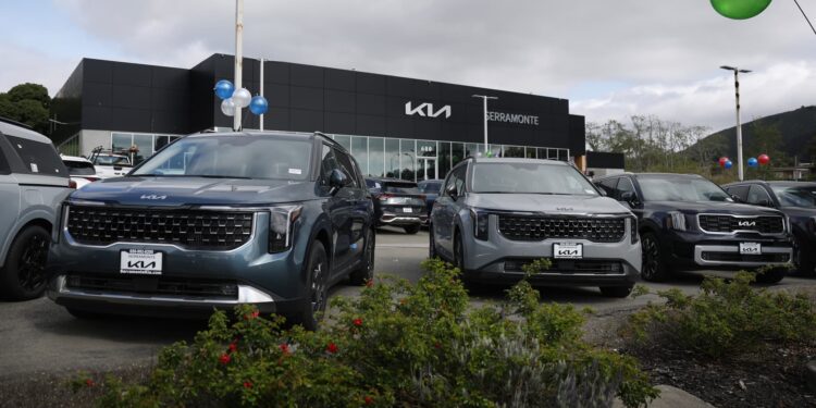 U.S. vehicle supply is falling amid tariff fear-buying U.S. vehicle supply is falling amid tariff fear-buying