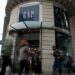 Gap shares plummet as retailer says tariffs will cost hundreds of millions Gap shares plummet as retailer says tariffs will cost hundreds of millions