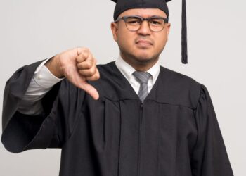 The college degree ‘safety premium’ is almost gone—but mainly because so many non-grads have given up looking for work