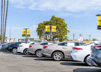 Hertz to sell used vehicles online through Amazon Autos partnership