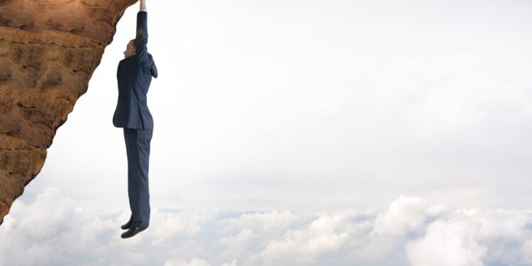 Top economist warns the U.S. is ‘on the precipice of recession’ — and it will be hard for the Fed to come to the rescue Top economist warns the U.S. is ‘on the precipice of recession’ — and it will be hard for the Fed to come to the rescue