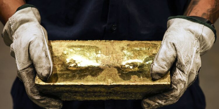 Gold prices keep rising, and jewelry companies are sounding the alarm Gold prices keep rising, and jewelry companies are sounding the alarm