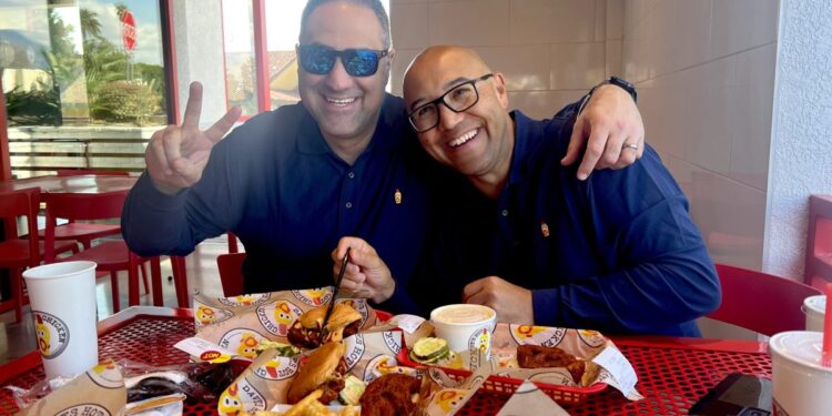 Meet the finance duo behind Dave’s Hot Chicken’s  billion deal as Gen Z flocks to the brand | Fortune