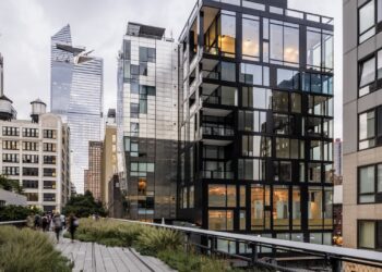 One in three Manhattan condo owners lost money when they sold in the last year One in three Manhattan condo owners lost money when they sold in the last year