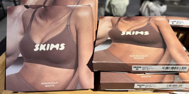 Skims valued at  billion after new funding round as it accelerates store expansion