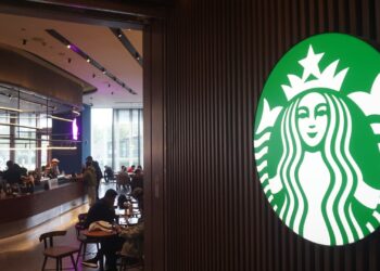Starbucks to form joint venture with Boyu Capital to run China business
