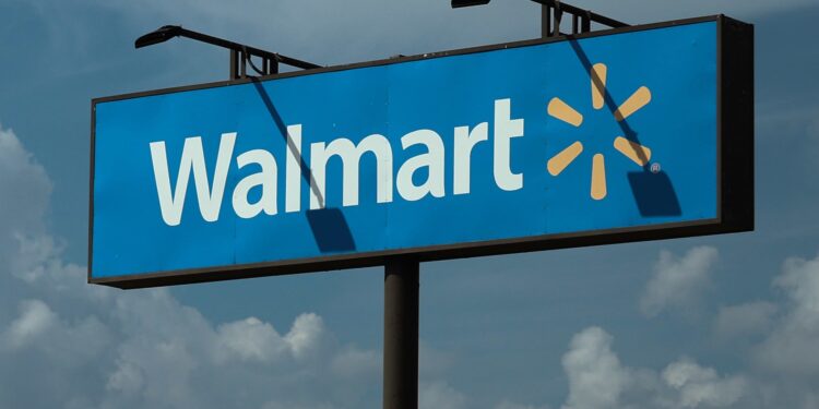 Walmart shares are up 312% during outgoing CEO Doug McMillon’s tenure. Here’s how that compares to its rivals Walmart shares are up 312% during outgoing CEO Doug McMillon’s tenure. Here’s how that compares to its rivals